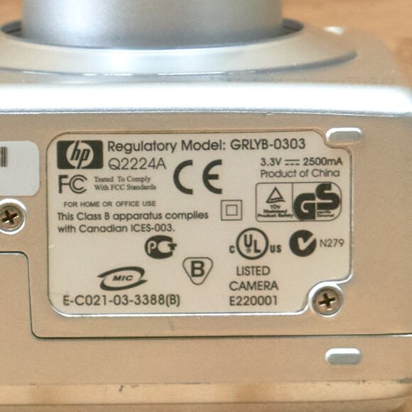 Vintage HP Photosmart HP 635 2.1MP Digital Camera, 3X Optical Zoom - Picture 6 of 7